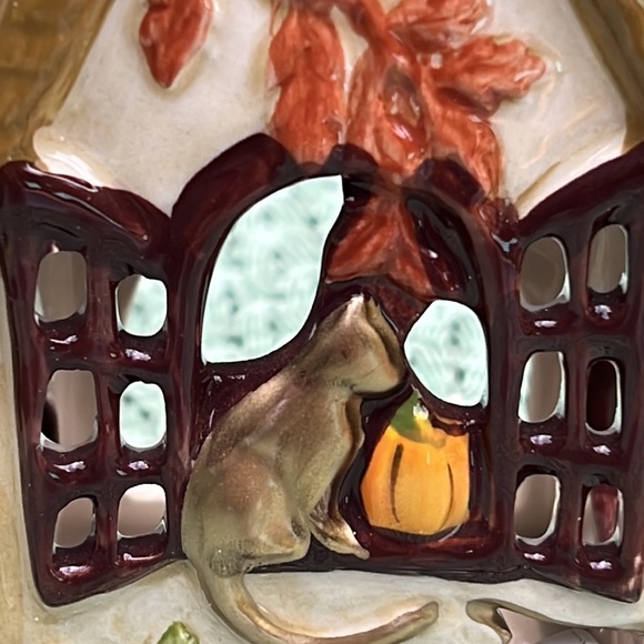 New BlueSky Heather Goldminc Hello Fall Cottage candle lite figurine - Picture 2 of 11